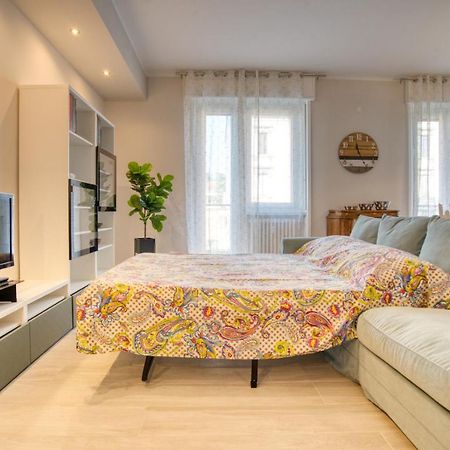 Caseospitali - Casa Janas, Elegante Trilocale Per 5 In Zona Centrale 米兰 外观 照片