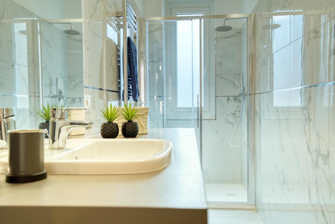 Caseospitali - Casa Janas, Elegante Trilocale Per 5 In Zona Centrale 米兰 外观 照片